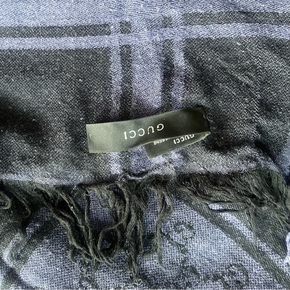 Gucci Diamente Survie Monogram Shawl - Picture 2 of 13